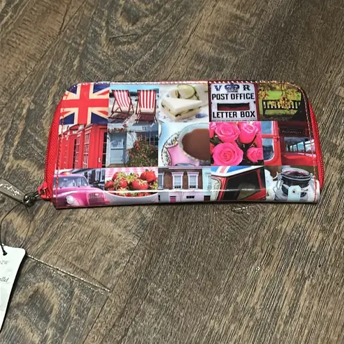 Cats Eyes Britannia Wallet NWT Retired Patterns London Red