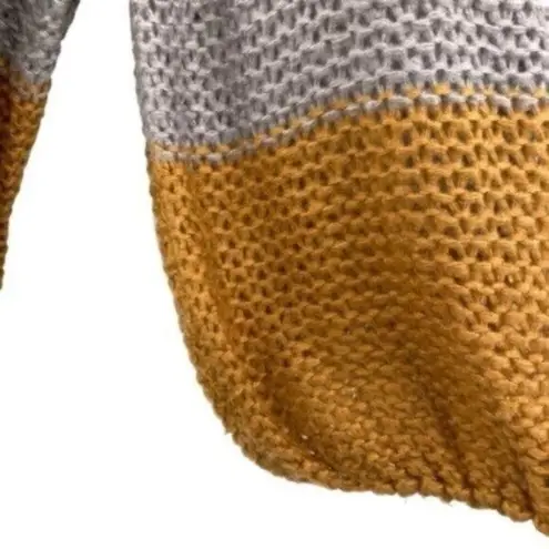 Newbury Kustom Chunky Oversized Sweater Knit Neutral Colorblock Granola Girl