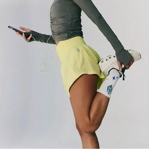 Free People  shorts Movement Carpe Diem lined in Sour Citrus NEW XL pull on - Image 2