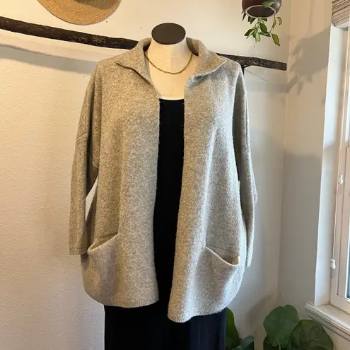 Look By M Gray Knit Soft Oversized Open Style Cardigan Sweater Pockets One Size White Size L