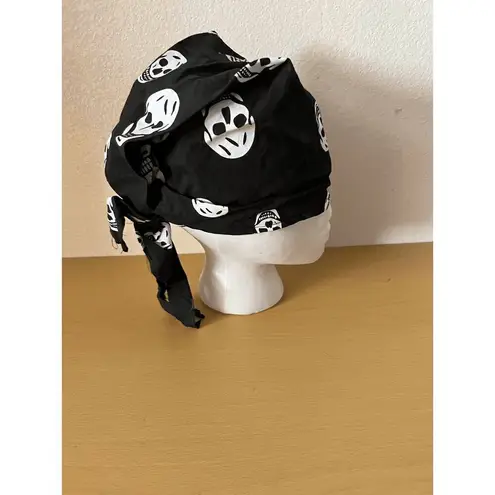 Skull pirate bandana hat Black