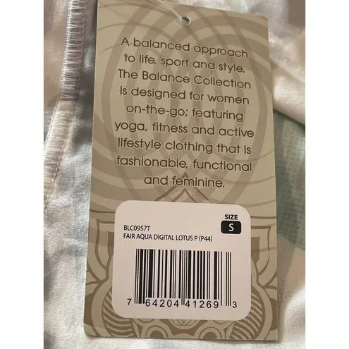 Balance Collection The Capri Fair Aqua Digital Lotus S Athletic Leggings NWT