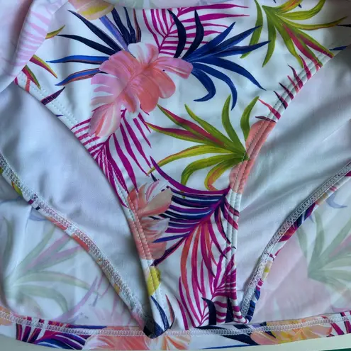 Island Escape Floral Swim Skirt White Size 16