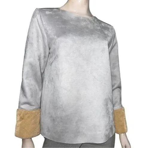 Catherine Malandrino Women’s Size M Heather Gray Ultra Suede Faux Fur Cuff Top