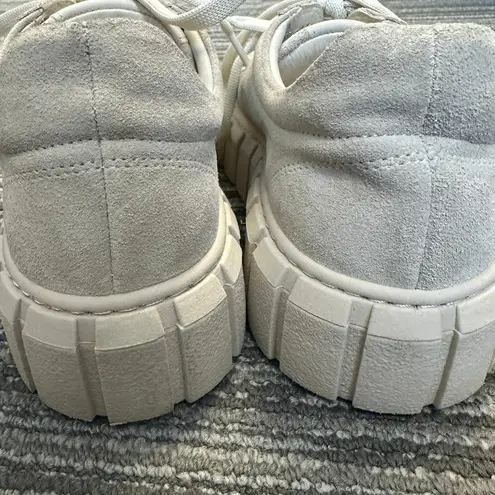 Bueno Talia Suede Chunky Lug Sole Platform Low-Top Sneaker Beige Boho Casual 6.5