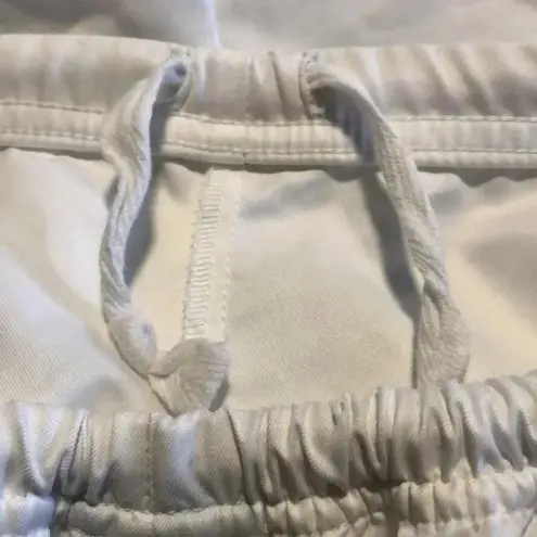 Nike  Vintage Crisp White Court Shorts Size: L