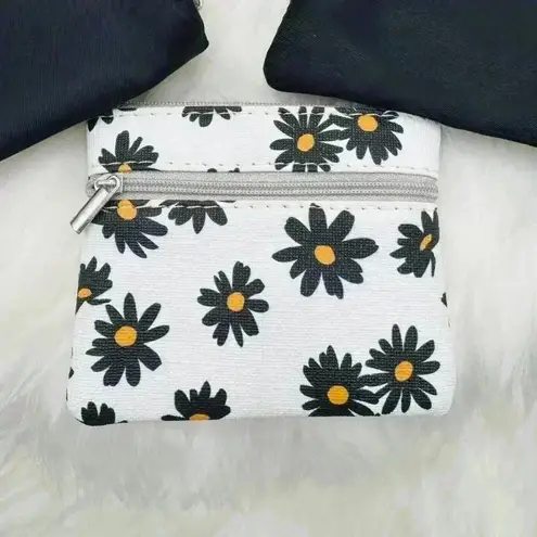 Triple Power pouches Wristlets Black theme