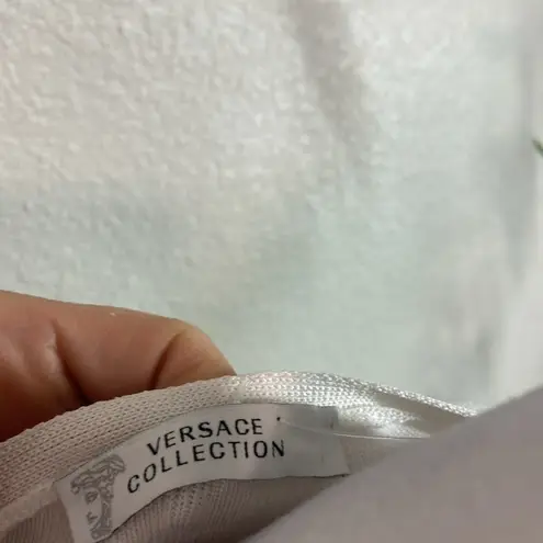 Versace  white Fitted Ribbed Knit V-Neck Studded Cap Sleeve Top, Size 46 stretchy - Image 2