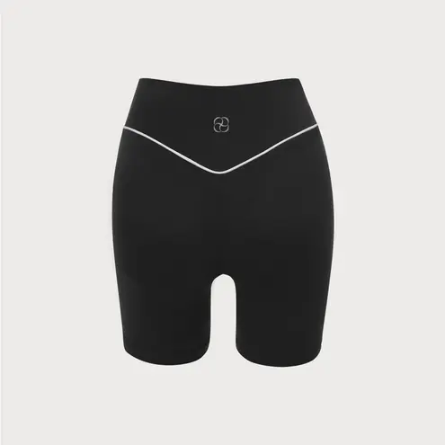 Berlook Black Natural Waisted Lycra® Short Size L