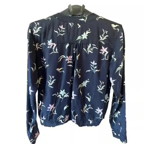 Duluth Trading Womens Floral wrap top Shirt Navy Size Small S