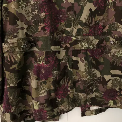 Roaman’s Floral Camo Print Denim Jacket Size undefined