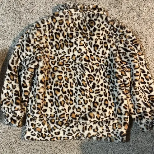 Entro  cheetah leopard animal print fuzzy zip up jacket - medium