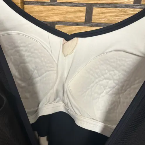 Beach Cabana White And Black Short Swimsuit Size 20W