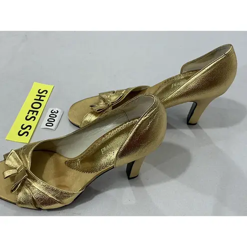 Charles David Womans Size 8.5 Gold Slip On Open Toe Cut Out Heel Pumps