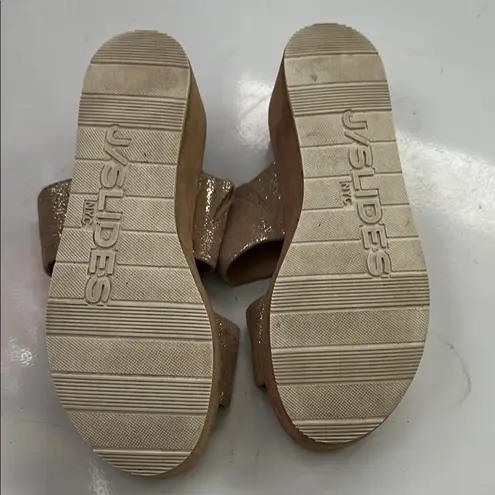 J/SLIDES Tan Mules with Elevated Textured Soles Size 7.5