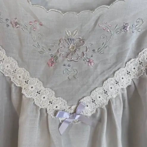 Barbizon VTG Nightgown Nightie Sleeveless Embroidered Lace Trim Size Large Boho White