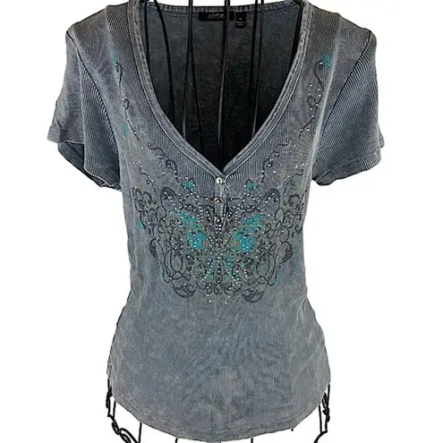 Apt. 9  Gray Ribbed Top with Turquoise and Rhinestone Butterfly Size Medium