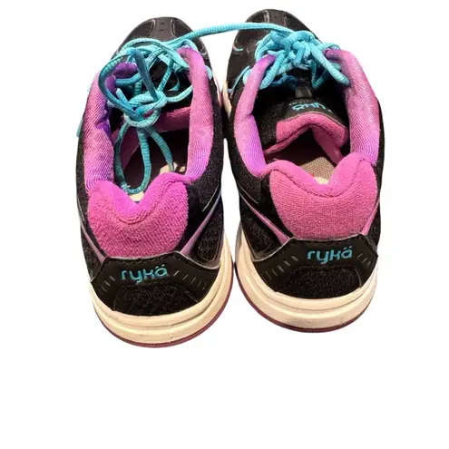 Ryka Devotion Walking Shoes in Size 7. Great pre-owned condition