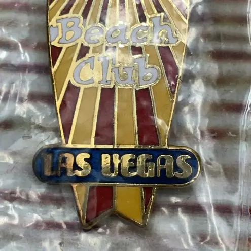 Hard Rock Cafe Hard Rock Hotel Las Vegas Beach Club Surfboard Pin Collectible Souvenir