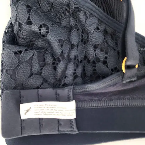 LIVELY Lace Triangle Bralette – Deep Blue – Size 3 (Medium / 34C–34D, 36A–36B)