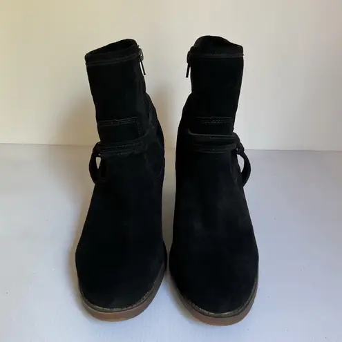 BEARPAW Black Suede Water-Resistant Ankle Boots 9 Moto Western Harness