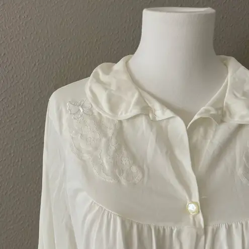 Vintage Cream Ruffled Blouse with Peter Pan Collar