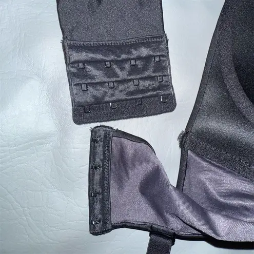 Maidenform Women's Strapless Bra 38D Black Convertible Straps