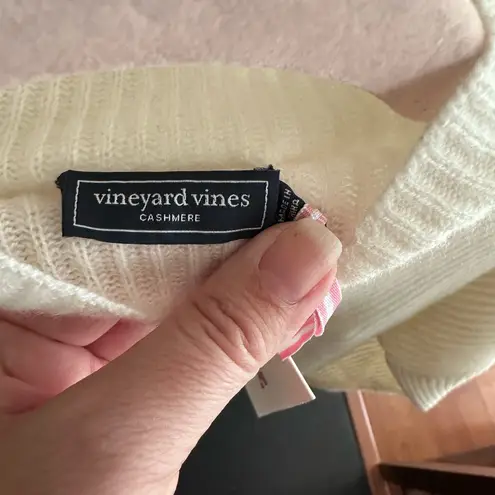 Vineyard Vines  Cashmere Sweater