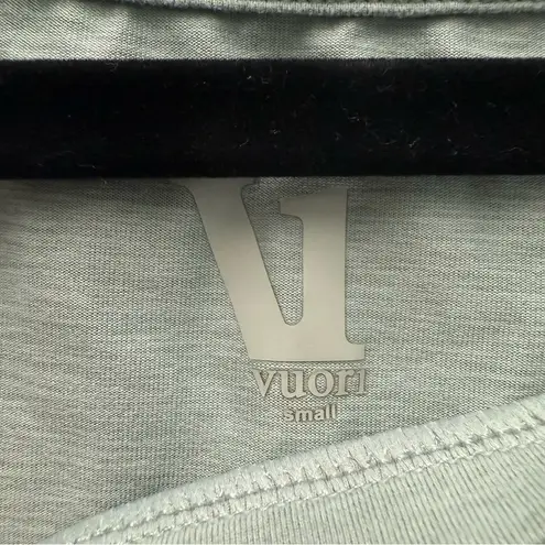 Vuori Lux Performance Tee Shirt, Sage Green | Size Small