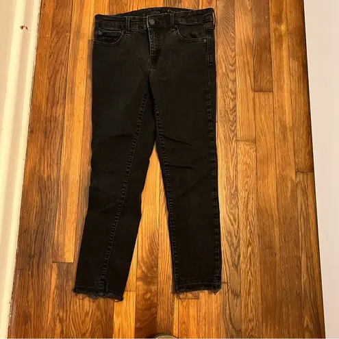 Gap  Mid Rise Girlfriend Jeans Faded Black Wash