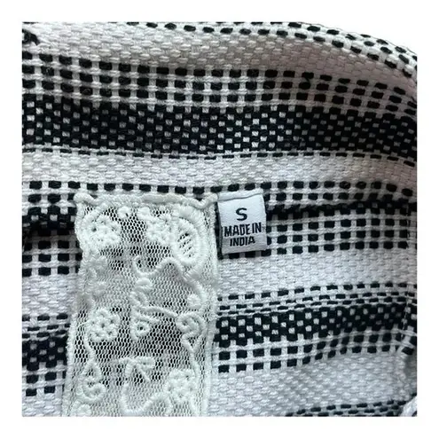 Sadie & Sage Black White Striped Wrap Skort Shorts Women Size Small Black