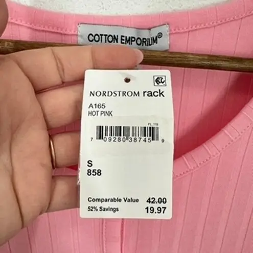 Cotton Emporium Bright Bubblegum Pink Ribbed Button Front Crop Top Size S NWT