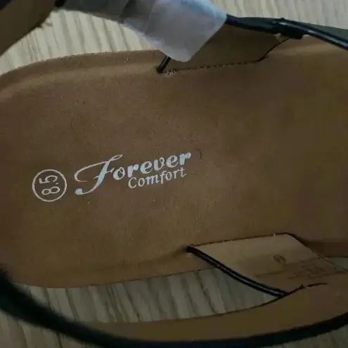 Forever Link 🆕Black Metal Accent Reforme Sandals 8.5🆕