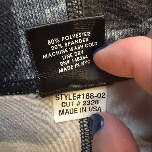 Terez Skull Print Leggings – Size Large