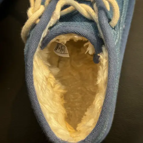 UGG Chukka Boots Neumel Natural