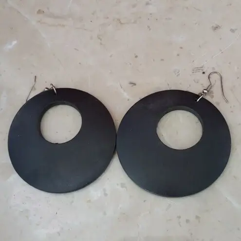 4 Pairs Of Earrings Lot of 4