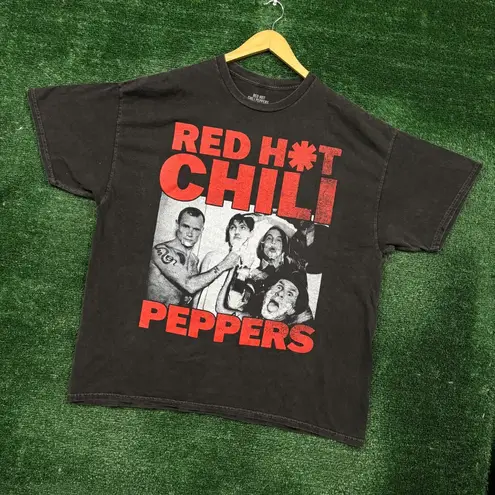 Red Hot Chili Peppers Backstage Pranks Rock Band T-Shirt Size Extra Large