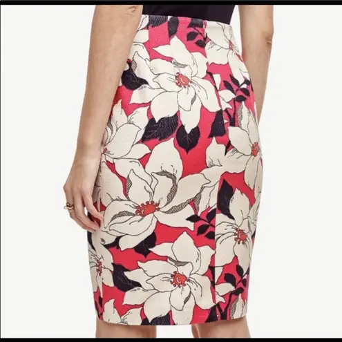 Ann Taylor  Hibiscus Floral Pencil Skirt