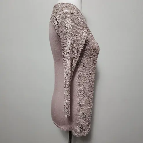 Lavish Taupe Lace Sequin With Knit Contrast ¾ Sleeve Blouse Size Small