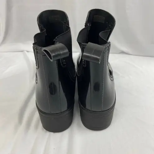 Capelli New York women's black glossy rubber ankle rain boots stretch slip on 11