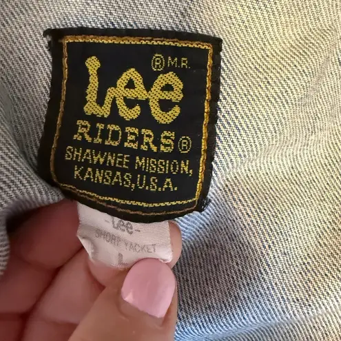 Lee Riders Denim Distressed Cropped “short” Jacket Size Large VINTAGE Blue