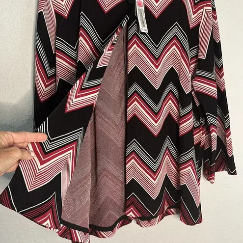 NEW Grace Dane Lewis Black Red Chevron Cardigan Jacket Plus 1X Retro 70s Zig Zag
