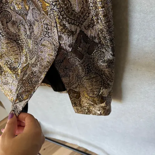 Donna Vinci Metallic Floral Embroidered Pencil Midi Skirt Front Slit size14 Gold Size 14