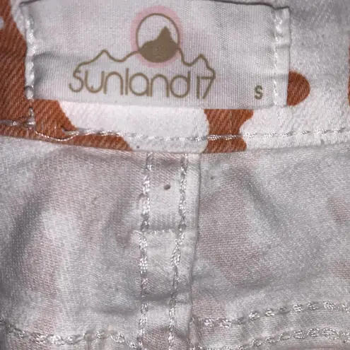 Sunland 17 high rise cowhide flare with frayed hem jeans size Small