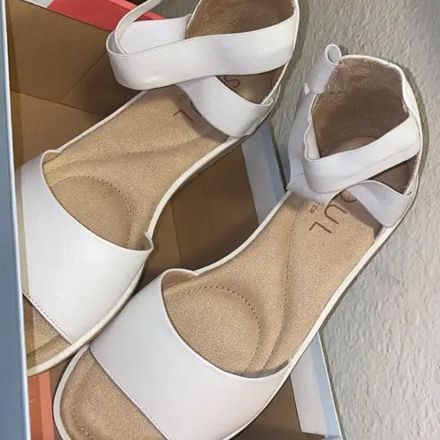 Naturalizer ✨ SOUL Willa Ankle Straps ✨