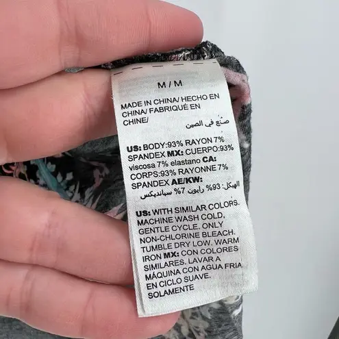 Soma Women's Floral T-shirt pajamas Short Sleeve Black Multicolor Medium