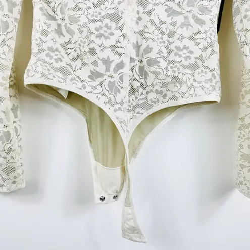 Aritzia  Babaton lace mock neck bodysuit NWT