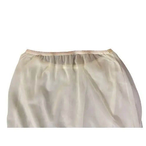 Vassarette Vintage Hollywood Half Slip Womans S Med Used Chartreuse Yellow/Green