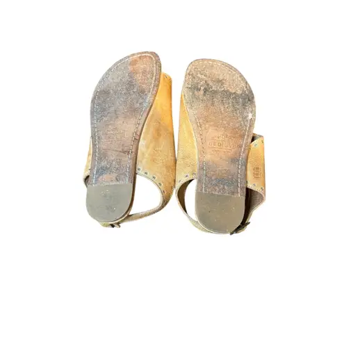 Bed Stu Women's Sandals Vtg Leather Open Toe Flat Slip On Ankle Strap Tan Sz. 7