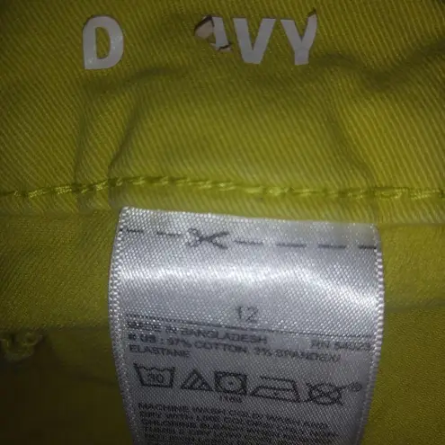 Old Navy  12 Lime Short Shorts